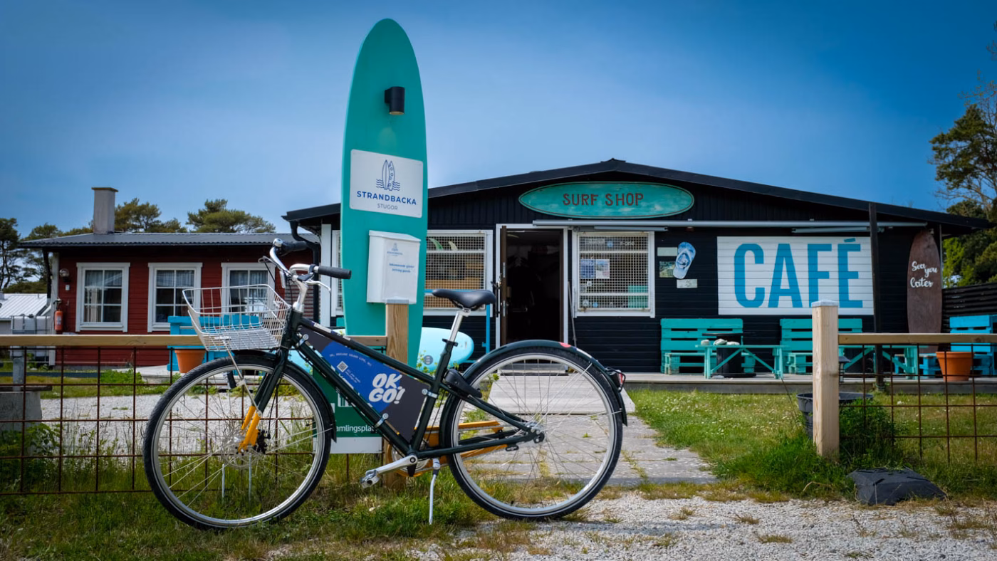 Hyrcyklar vid Strandbacka Lilo's surf Gnisvärd